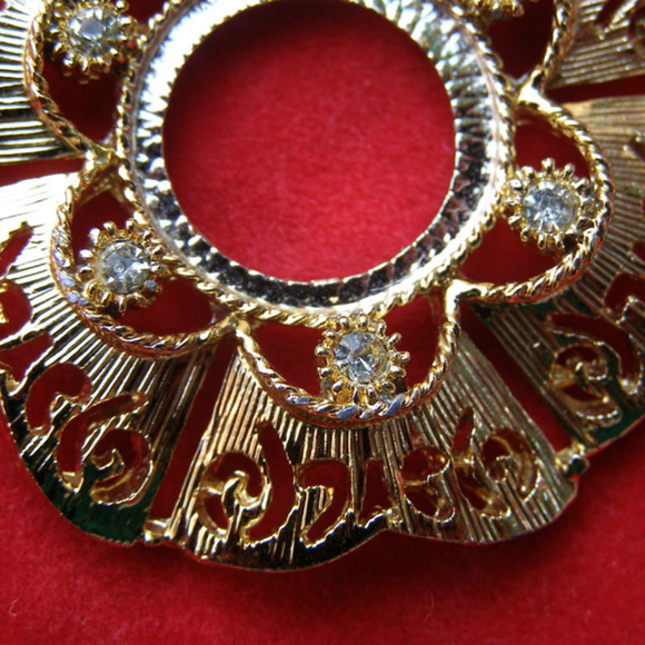 Vintage Art Deco CENTRAL Pendant w/Gemstones Gold - Picture 6 of 8